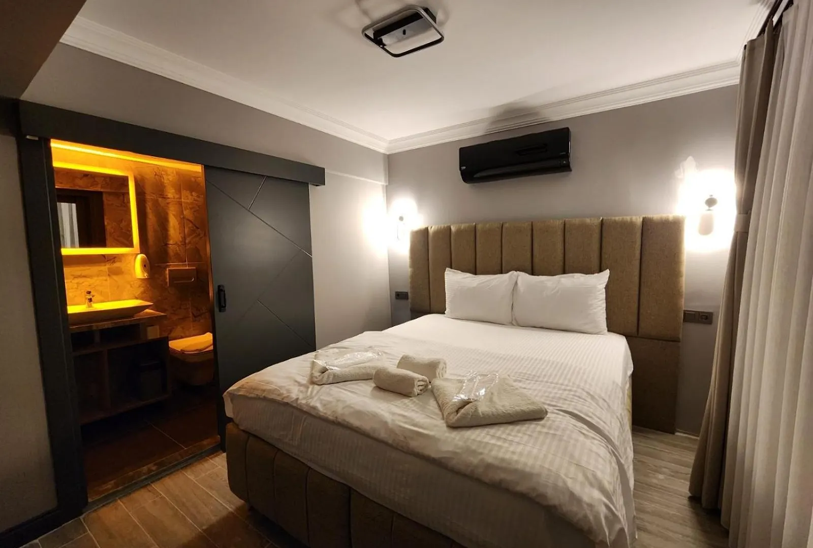 Talles City Hotel Izmir