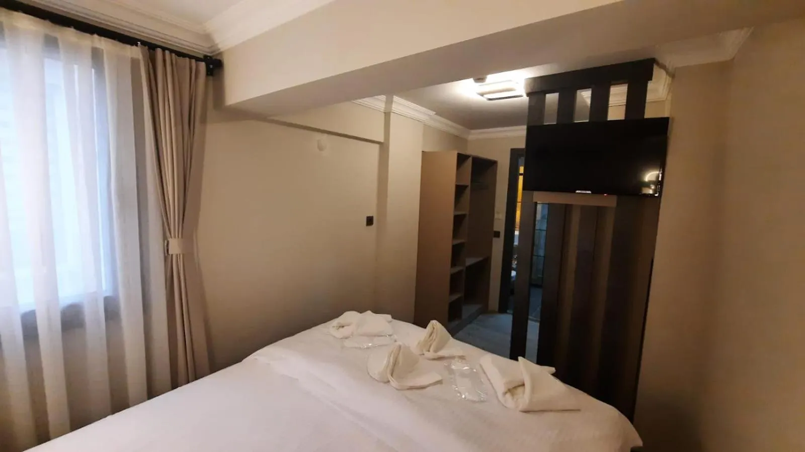 Talles City Hotel Izmir 0*,